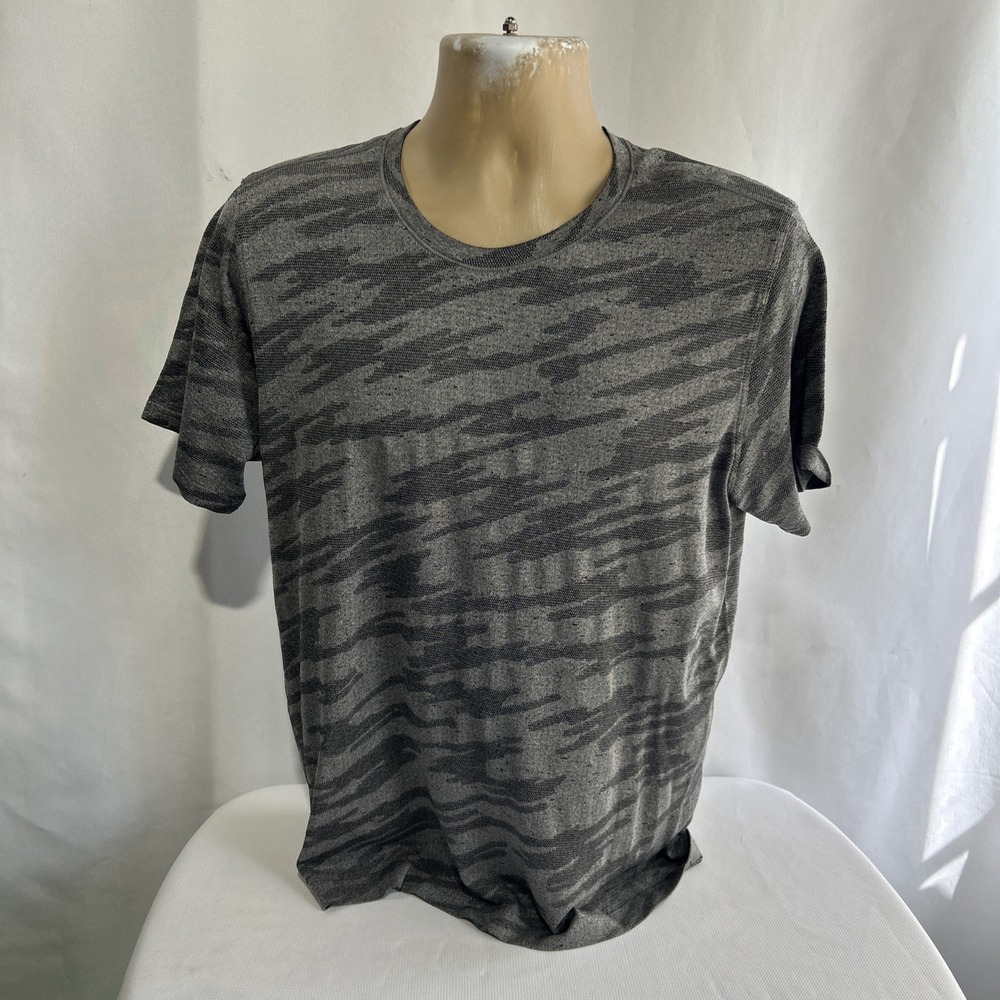 Lululemon Shirt Mens L Gray Geometric Seamless Breathe Repeat Athletic Tee